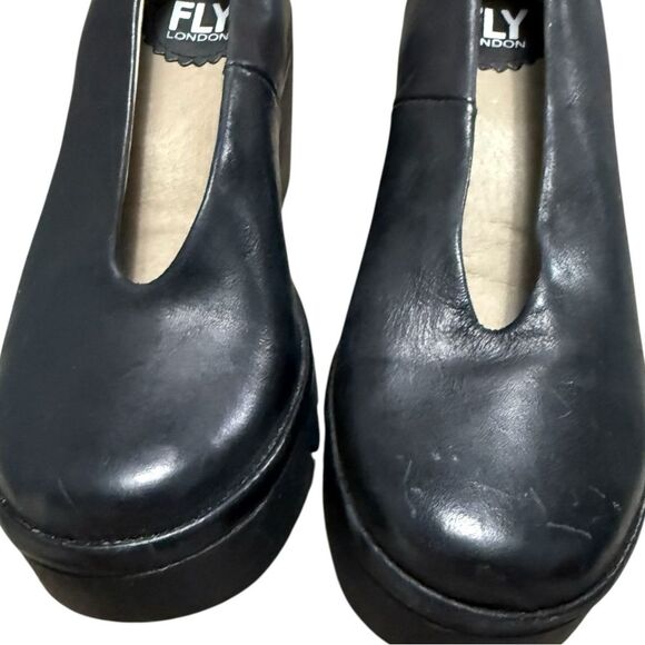 Fly London Beso Wedge Slip-Ons Black Leather 35 5 US - Picture 9 of 10